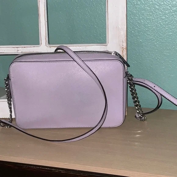 Michael Kors Lilac Jet Set Crossbody Bag - Picture 5 of 16